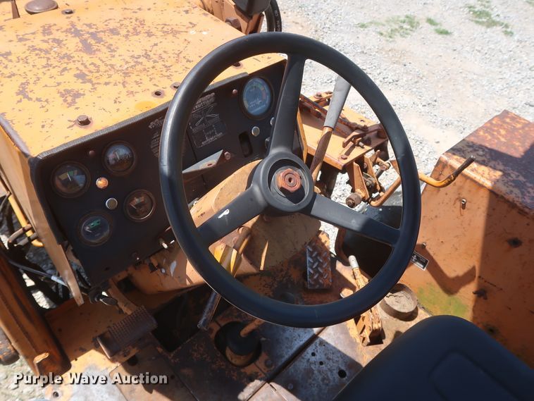 image for item HT9596 1975 Case 580B  backhoe