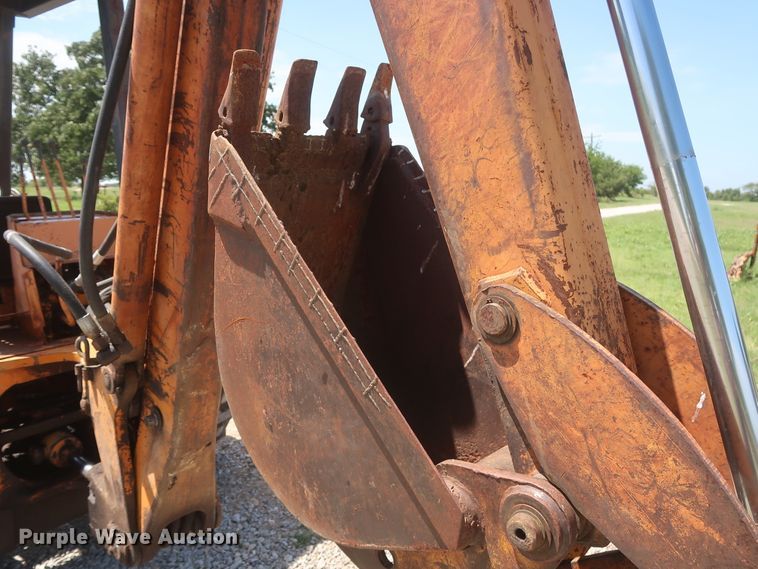 image for item HT9596 1975 Case 580B  backhoe