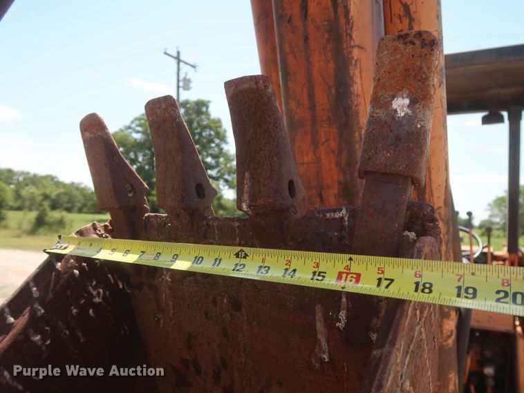 image for item HT9596 1975 Case 580B  backhoe