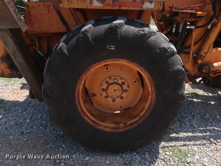 image for item HT9596 1975 Case 580B  backhoe