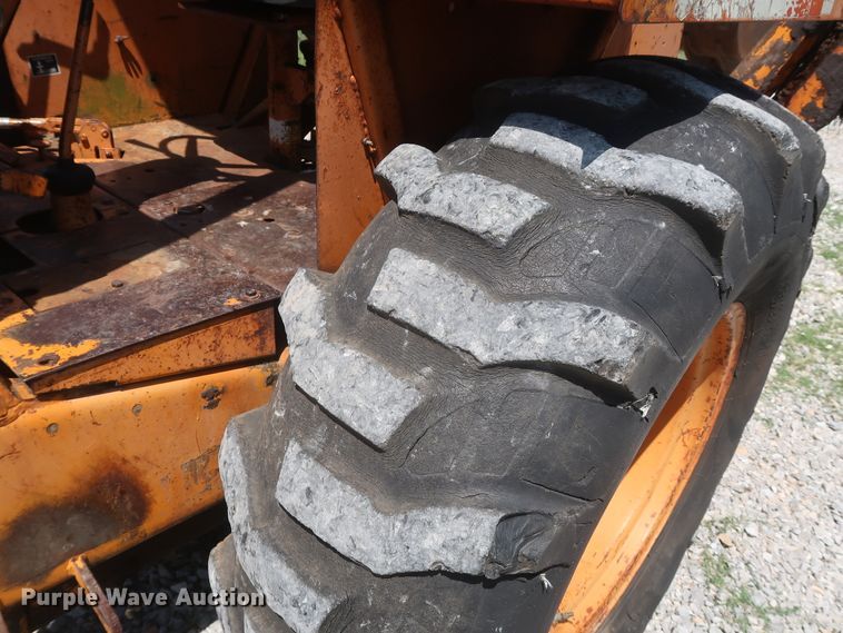 image for item HT9596 1975 Case 580B  backhoe