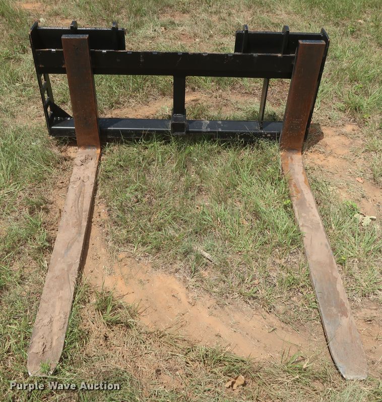 image for item HT9597 Titan pallet forks
