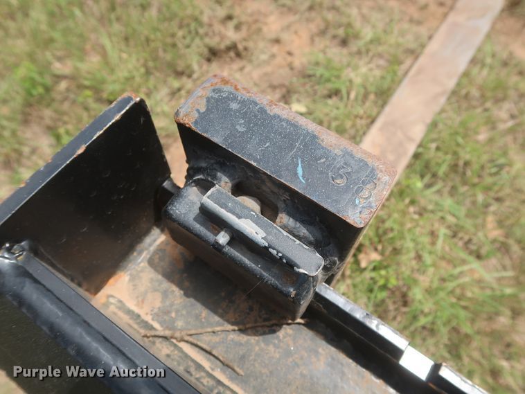 image for item HT9597 Titan pallet forks