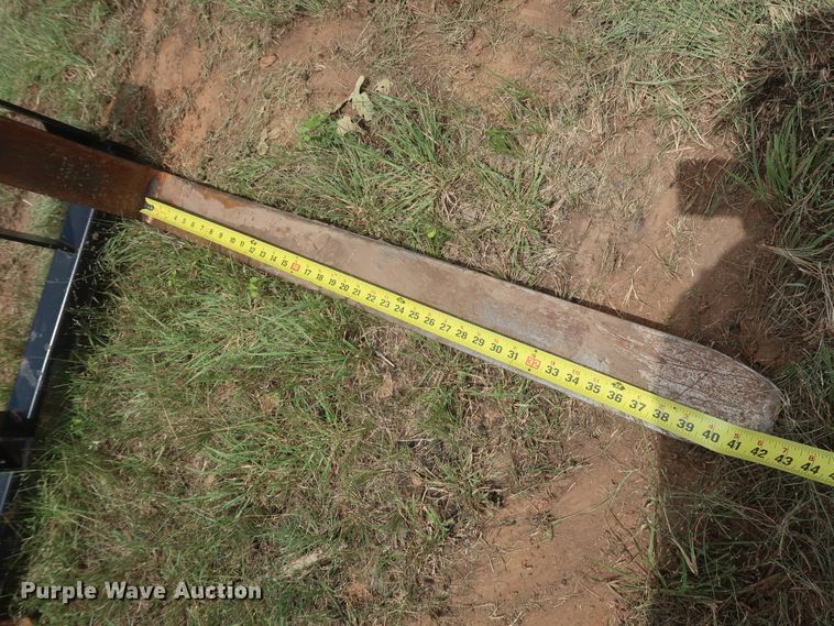 image for item HT9597 Titan pallet forks