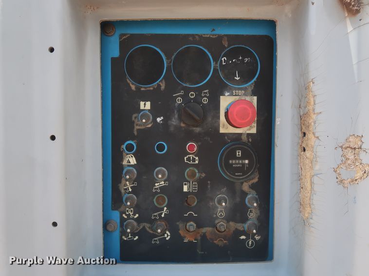 image for item HT9608 2008 Genie S-40  boom lift