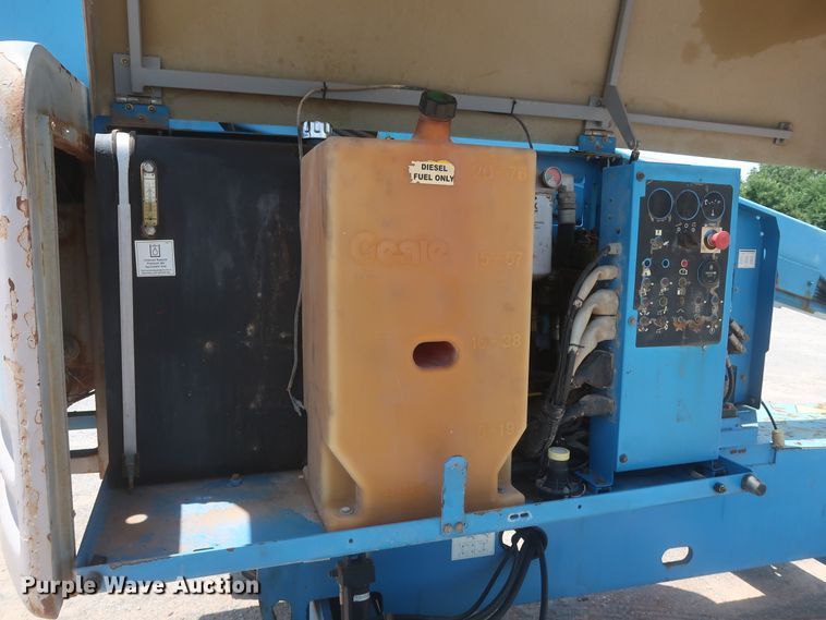 image for item HT9608 2008 Genie S-40  boom lift