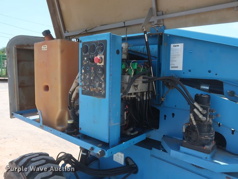 image for item HT9608 2008 Genie S-40  boom lift