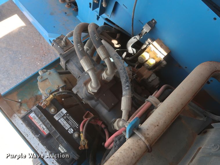 image for item HT9608 2008 Genie S-40  boom lift