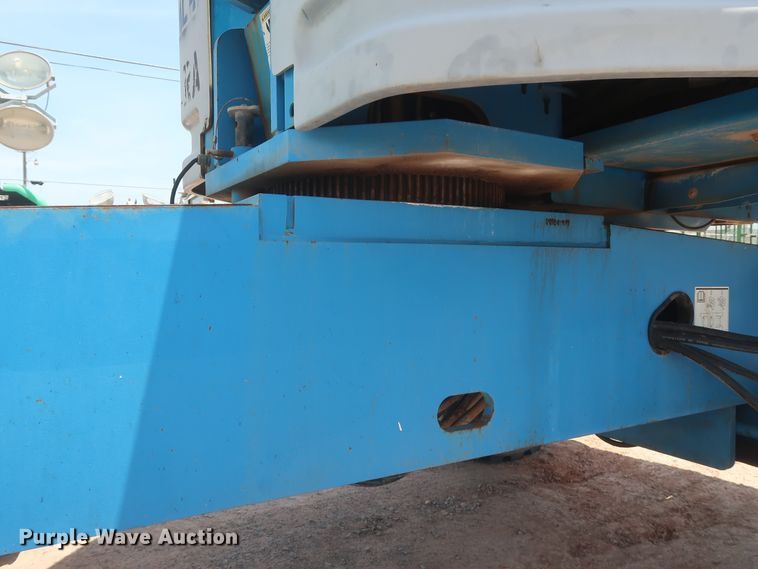 image for item HT9608 2008 Genie S-40  boom lift