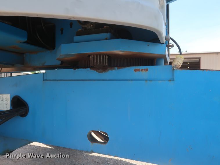 image for item HT9608 2008 Genie S-40  boom lift