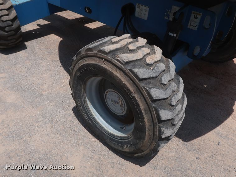 image for item HT9608 2008 Genie S-40  boom lift