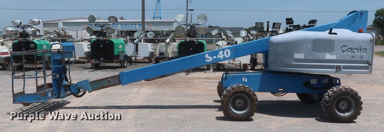 image for item HT9609 2006 Genie S40  boom lift