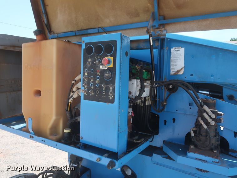 image for item HT9609 2006 Genie S40  boom lift