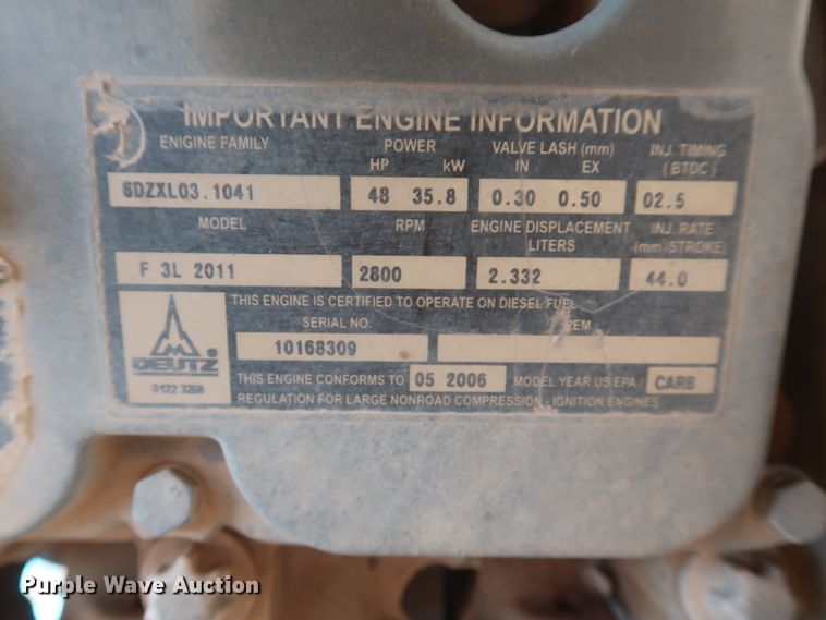 image for item HT9609 2006 Genie S40  boom lift