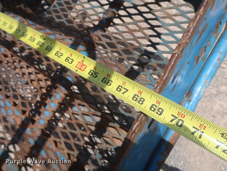 image for item HT9609 2006 Genie S40  boom lift