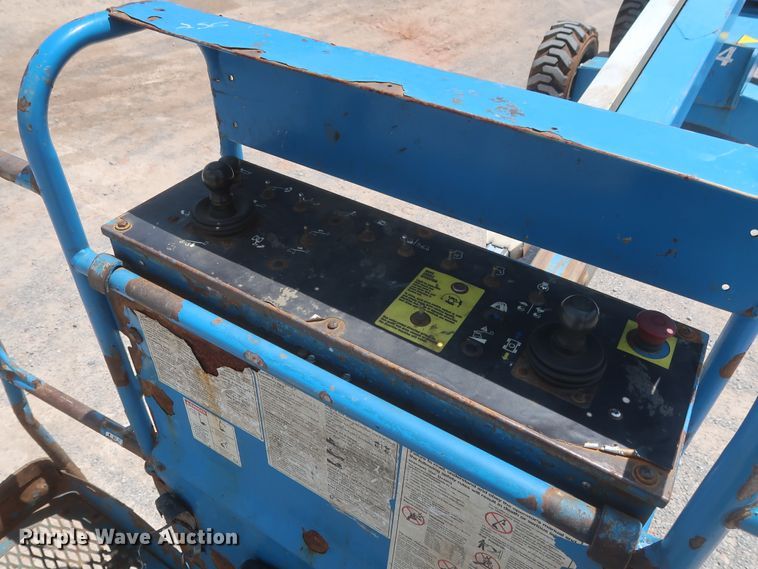 image for item HT9609 2006 Genie S40  boom lift
