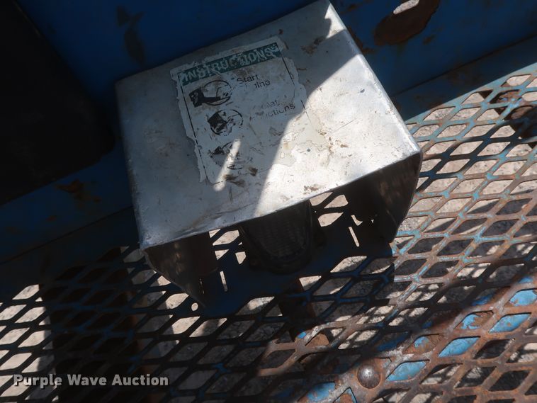 image for item HT9609 2006 Genie S40  boom lift