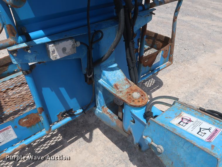 image for item HT9609 2006 Genie S40  boom lift