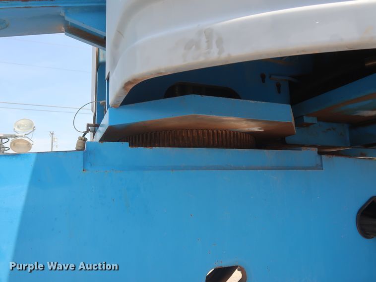 image for item HT9609 2006 Genie S40  boom lift