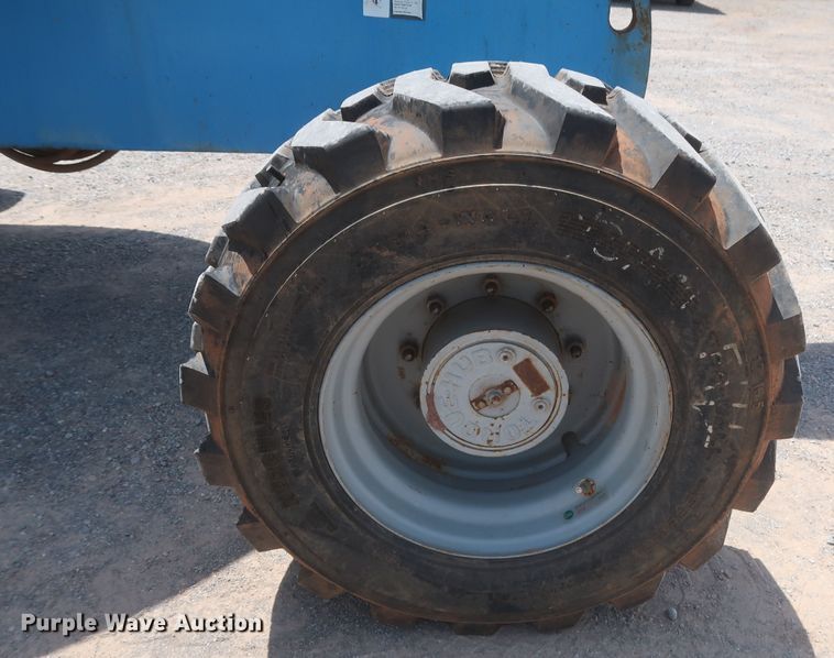 image for item HT9609 2006 Genie S40  boom lift