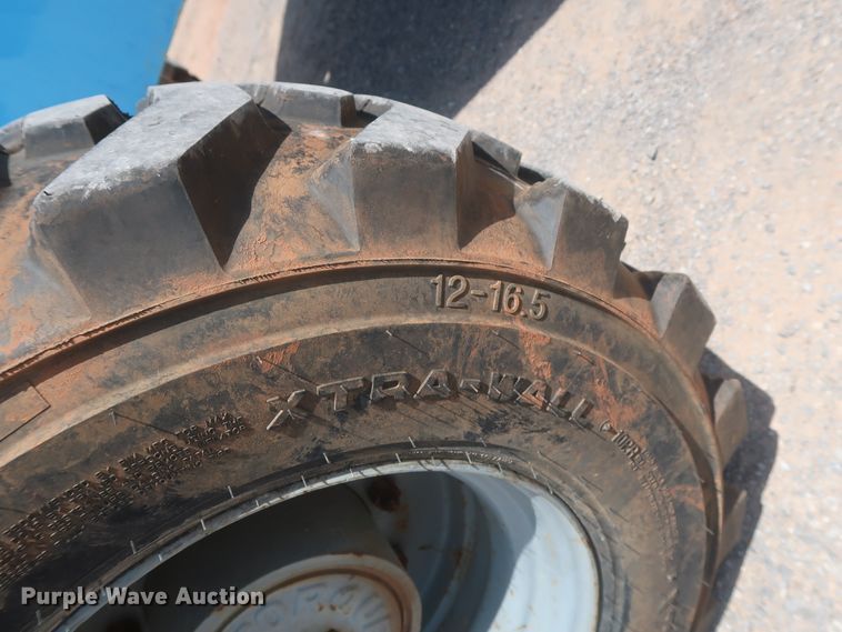 image for item HT9609 2006 Genie S40  boom lift