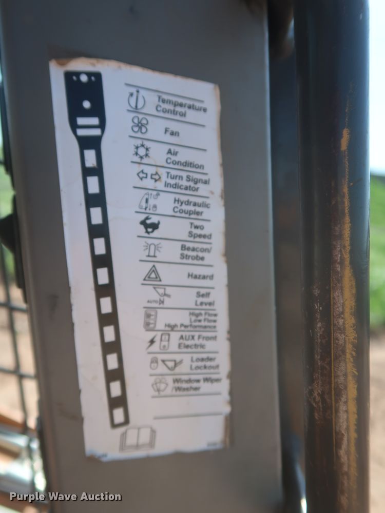 image for item HT9629 2018 Case TR270  tracked skid steer loader