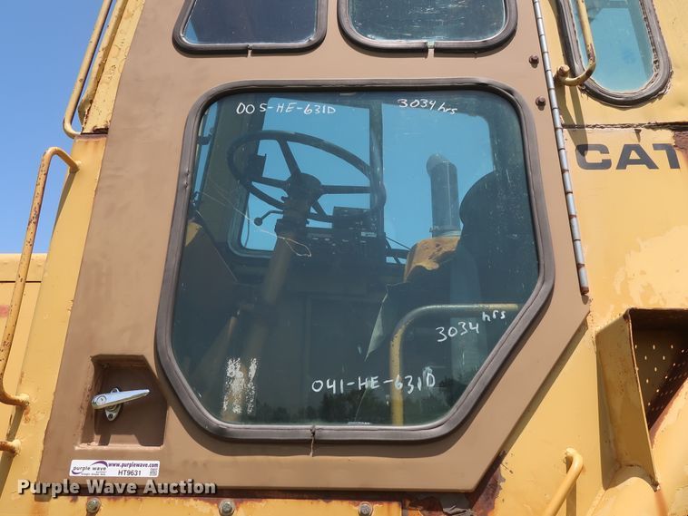 image for item HT9631 1977 Caterpillar 631D  water wagon