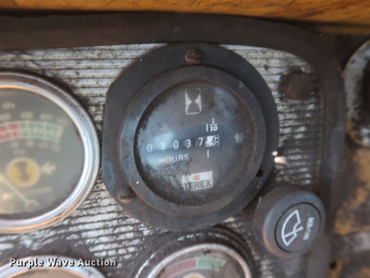 image for item HT9631 1977 Caterpillar 631D  water wagon