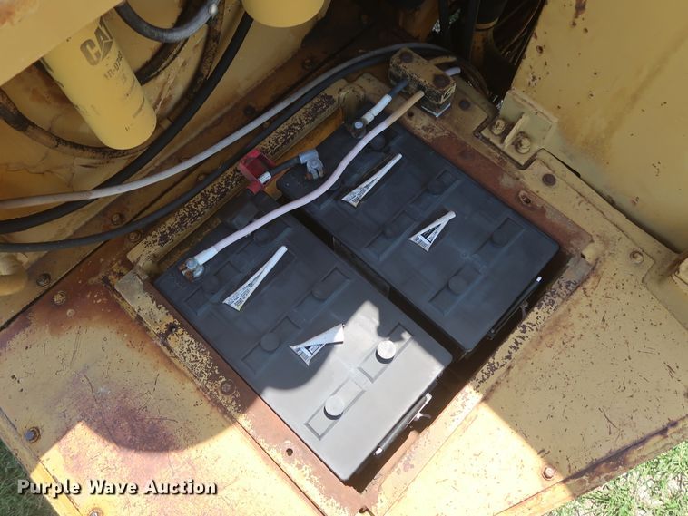 image for item HT9631 1977 Caterpillar 631D  water wagon