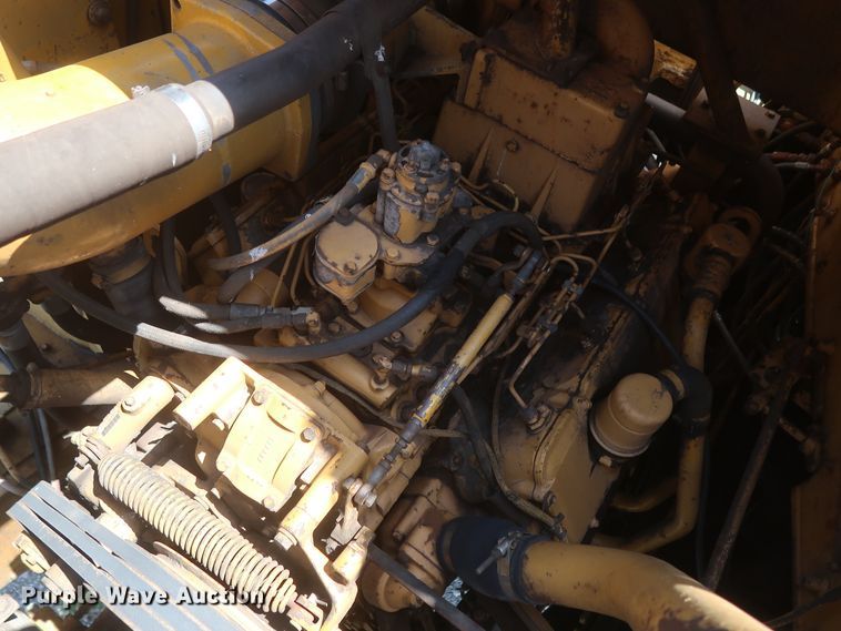 image for item HT9631 1977 Caterpillar 631D  water wagon