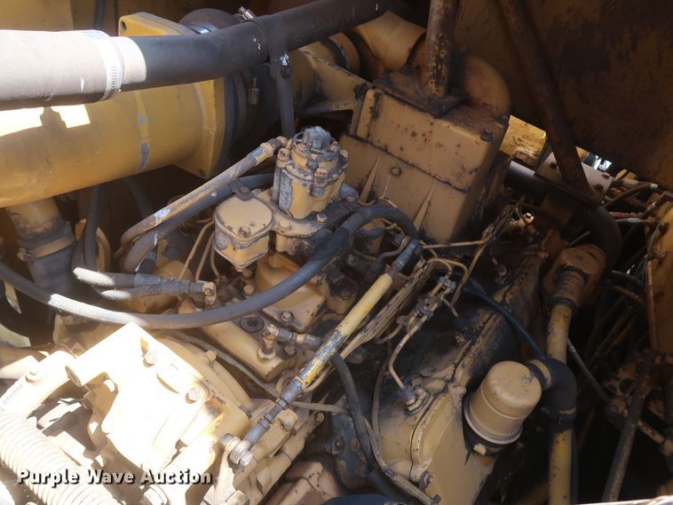 image for item HT9631 1977 Caterpillar 631D  water wagon