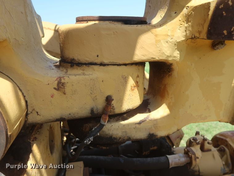 image for item HT9631 1977 Caterpillar 631D  water wagon