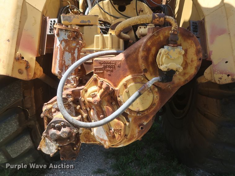 image for item HT9631 1977 Caterpillar 631D  water wagon