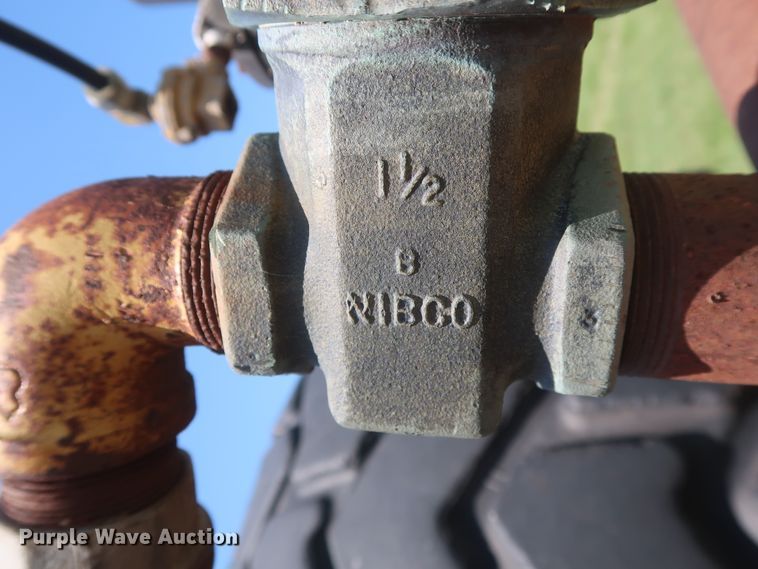 image for item HT9631 1977 Caterpillar 631D  water wagon