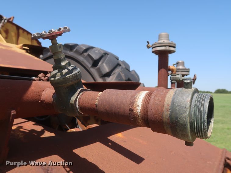 image for item HT9631 1977 Caterpillar 631D  water wagon