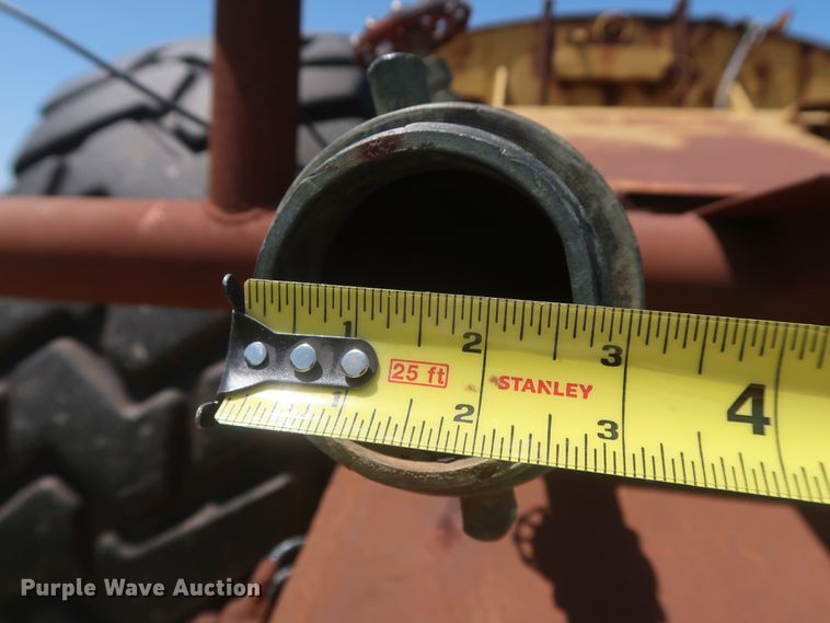 image for item HT9631 1977 Caterpillar 631D  water wagon