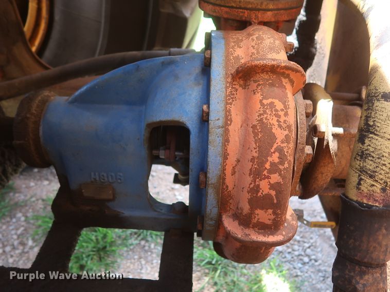 image for item HT9631 1977 Caterpillar 631D  water wagon