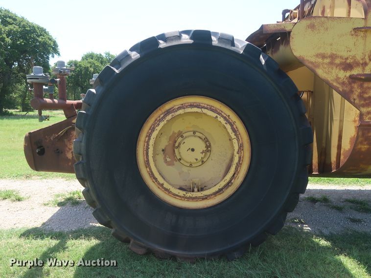 image for item HT9631 1977 Caterpillar 631D  water wagon