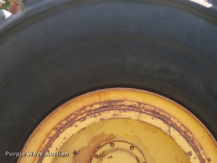 image for item HT9631 1977 Caterpillar 631D  water wagon