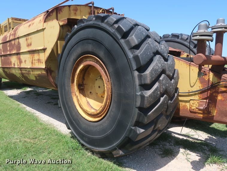image for item HT9631 1977 Caterpillar 631D  water wagon