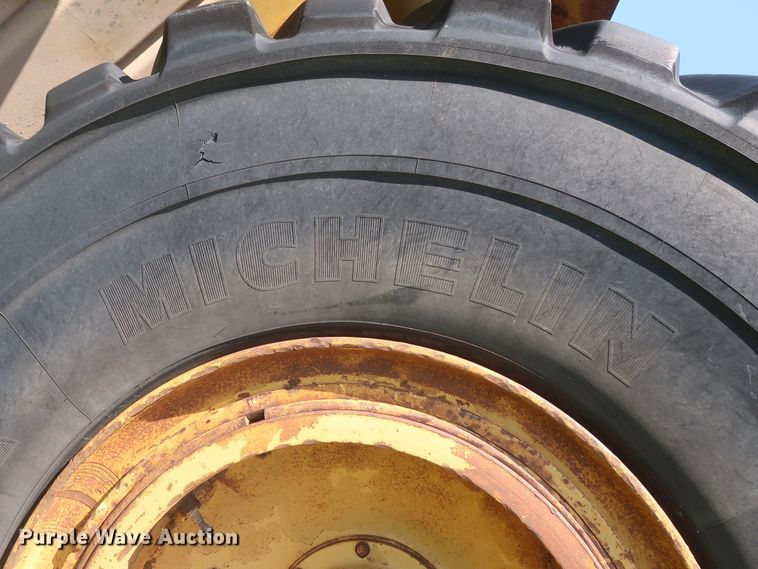 image for item HT9631 1977 Caterpillar 631D  water wagon