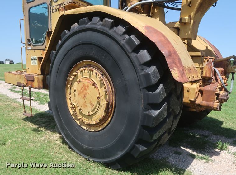 image for item HT9631 1977 Caterpillar 631D  water wagon