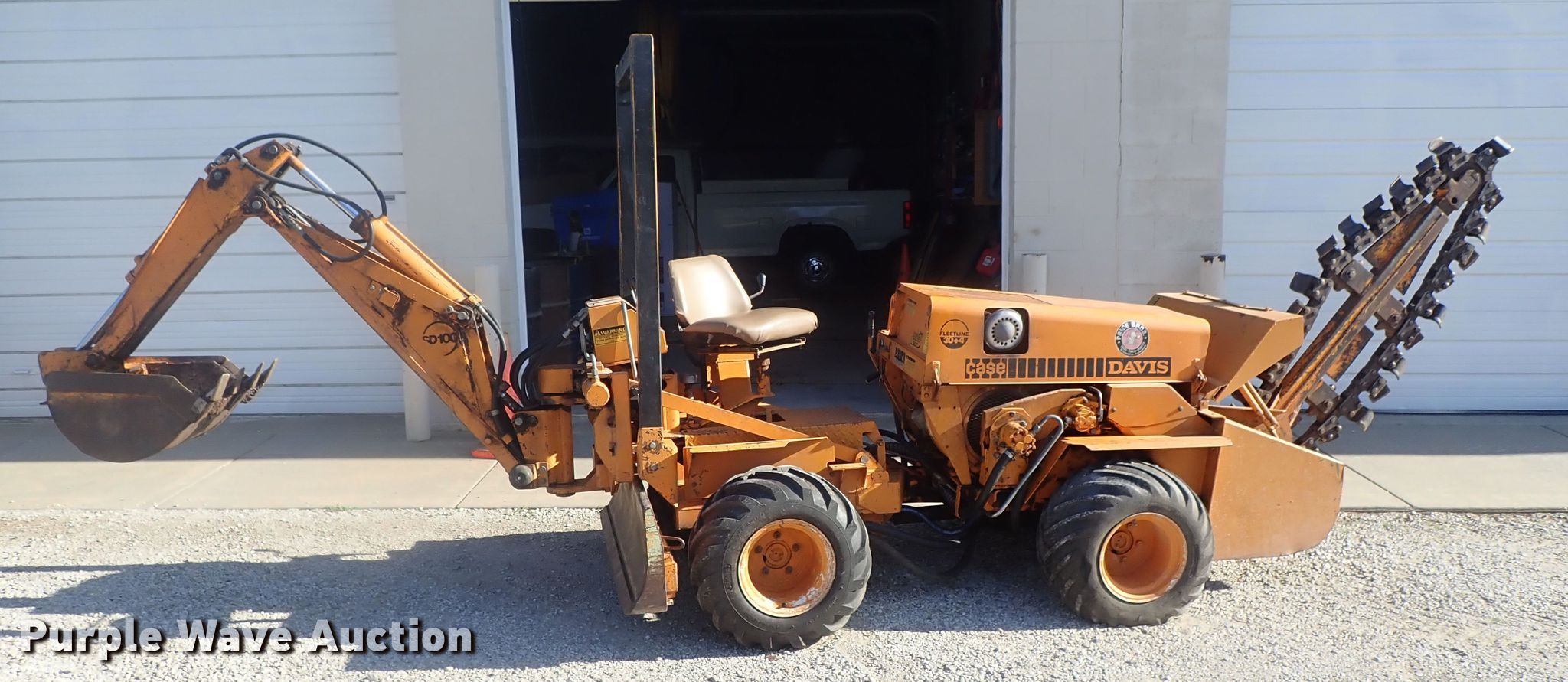 Case Davis Fleetline 30+4 trencher in Wichita, KS Item DG2389 sold
