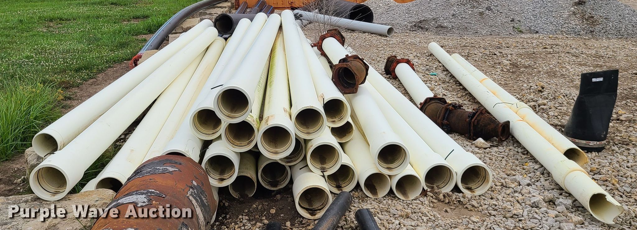 (31) yellow mine pipe in Belton, MO Item GT9205 sold Purple Wave