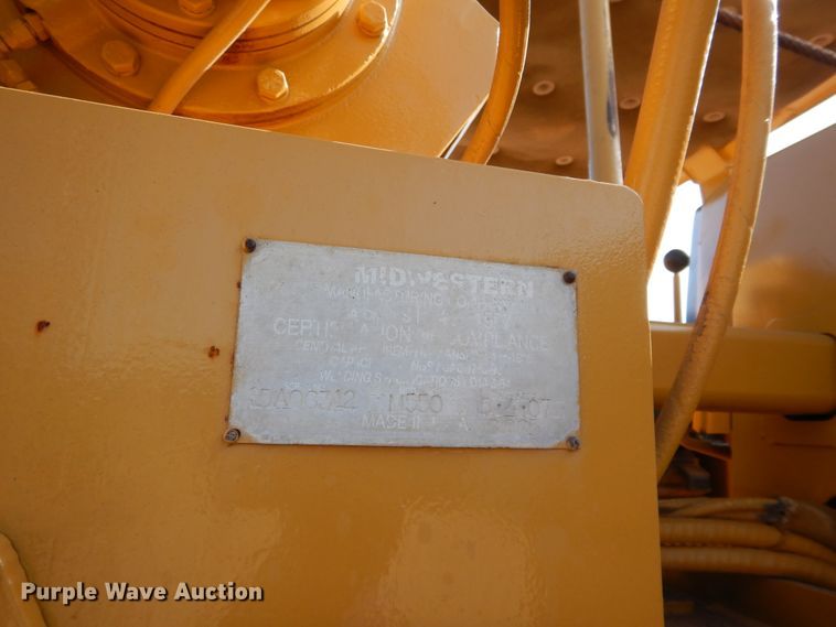 image for item DG7165 2001 Caterpillar D6M LGP  pipelayer