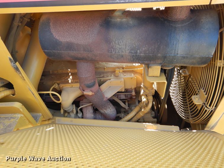 image for item DG7165 2001 Caterpillar D6M LGP  pipelayer