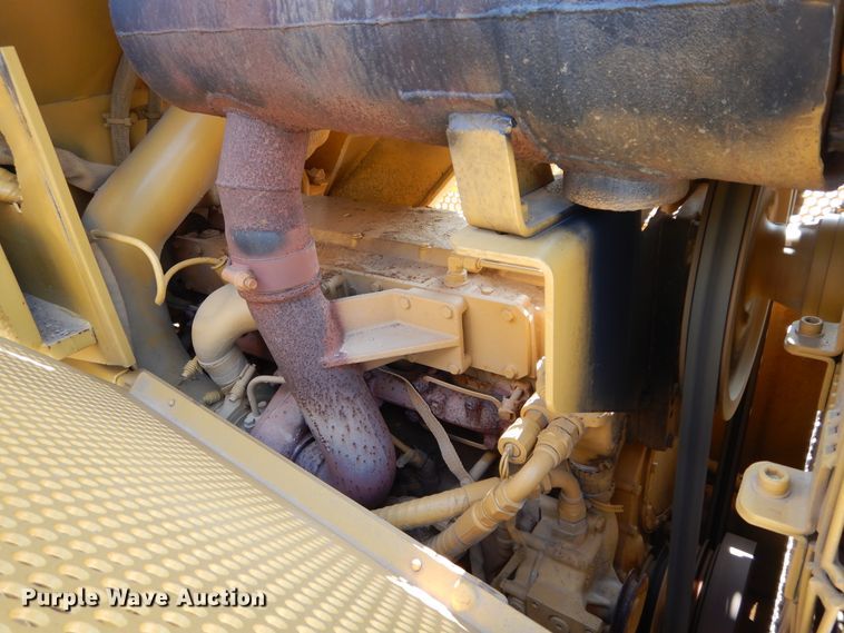 image for item DG7165 2001 Caterpillar D6M LGP  pipelayer