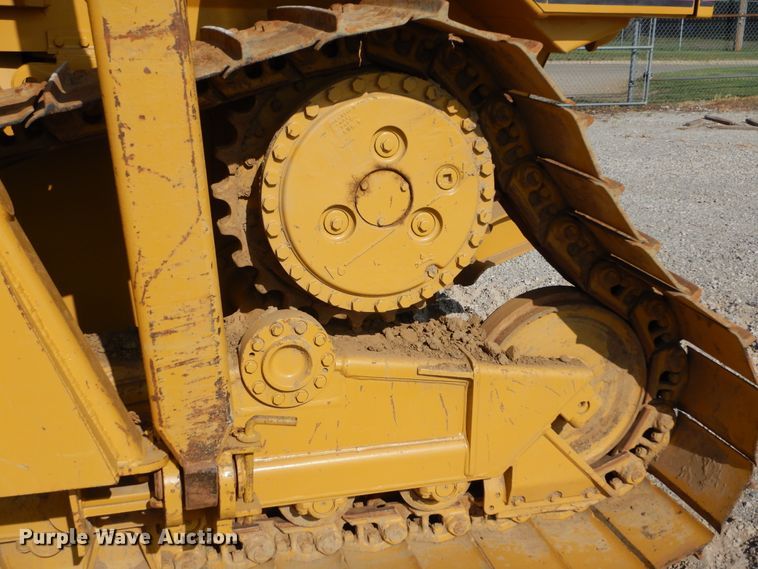 image for item DG7165 2001 Caterpillar D6M LGP  pipelayer