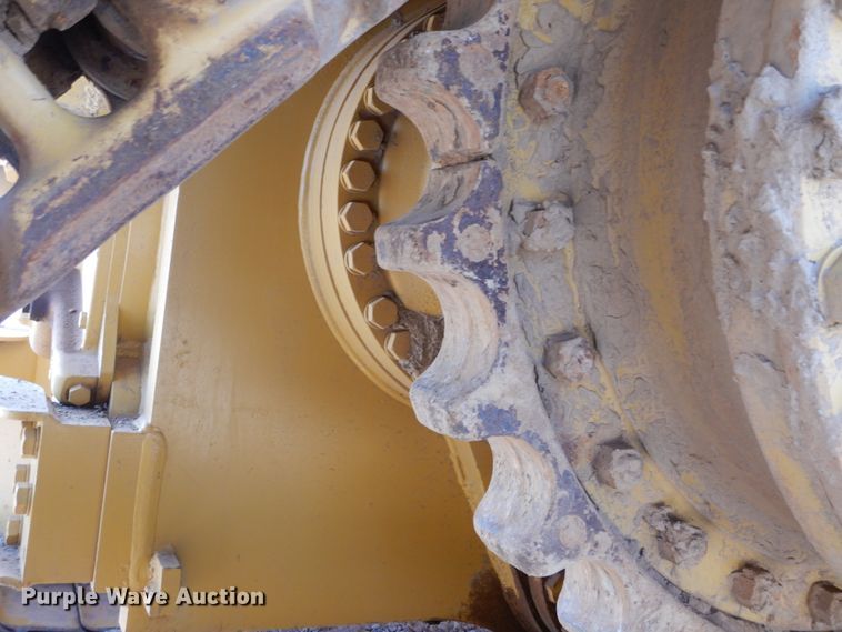 image for item DG7165 2001 Caterpillar D6M LGP  pipelayer