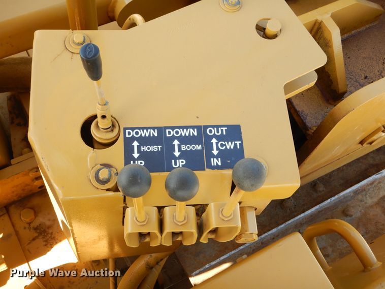 image for item DG7166 1998 Caterpillar D6M LGP  pipelayer